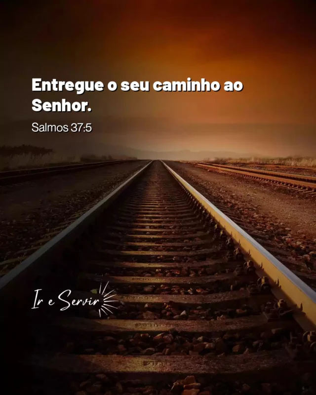 O versículo "Entregue o seu caminho ao Senhor" (Salmos 37:5) nos convida a confiar plenamente em Deus, entregando-Lhe nossos planos e preocupações.

 Essa entrega é um ato de fé que requer coragem e disposição para abrir mão do controle.

 Em Mateus 6:33, Jesus nos ensina a buscar primeiro o Reino de Deus, sugerindo que, ao priorizarmos a vontade divina em nossas vidas, encontramos paz e direção.

 Uma dica prática é começar o dia em oração, apresentando a Deus suas intenções e pedindo Sua orientação.

 Ao fazer isso, cultivamos um relacionamento mais próximo com o Senhor, permitindo que Ele guie nossos passos e transforme nossos caminhos, mesmo em meio às adversidades.

❤️ Deus lhe trouxe aqui por um propósito

📖 Com Ele, tudo é possível! (Marcos 10:27)

💎 Siga para mais palavras de encorajamento

#ireservir #love #salmos #diosesfiel #deusnocontrole #fe #oração #estude_a_bíblia #frasescristianas #estudobiblico #graça #gospel #jesuschrist #cristao #sabedoria #frasesinspiradoras #igreja #motiva #espiritosanto #deusnocomandosempre #foco #diosesamor #fé #deusdoimpossivel #sucesso #deus #diosesbueno #deuscuida